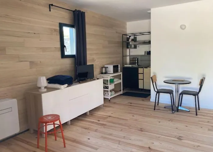 Les De Pech Caussen Hébergement de vacances *